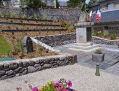 Fleurissement - aménagement Monument aux Morts